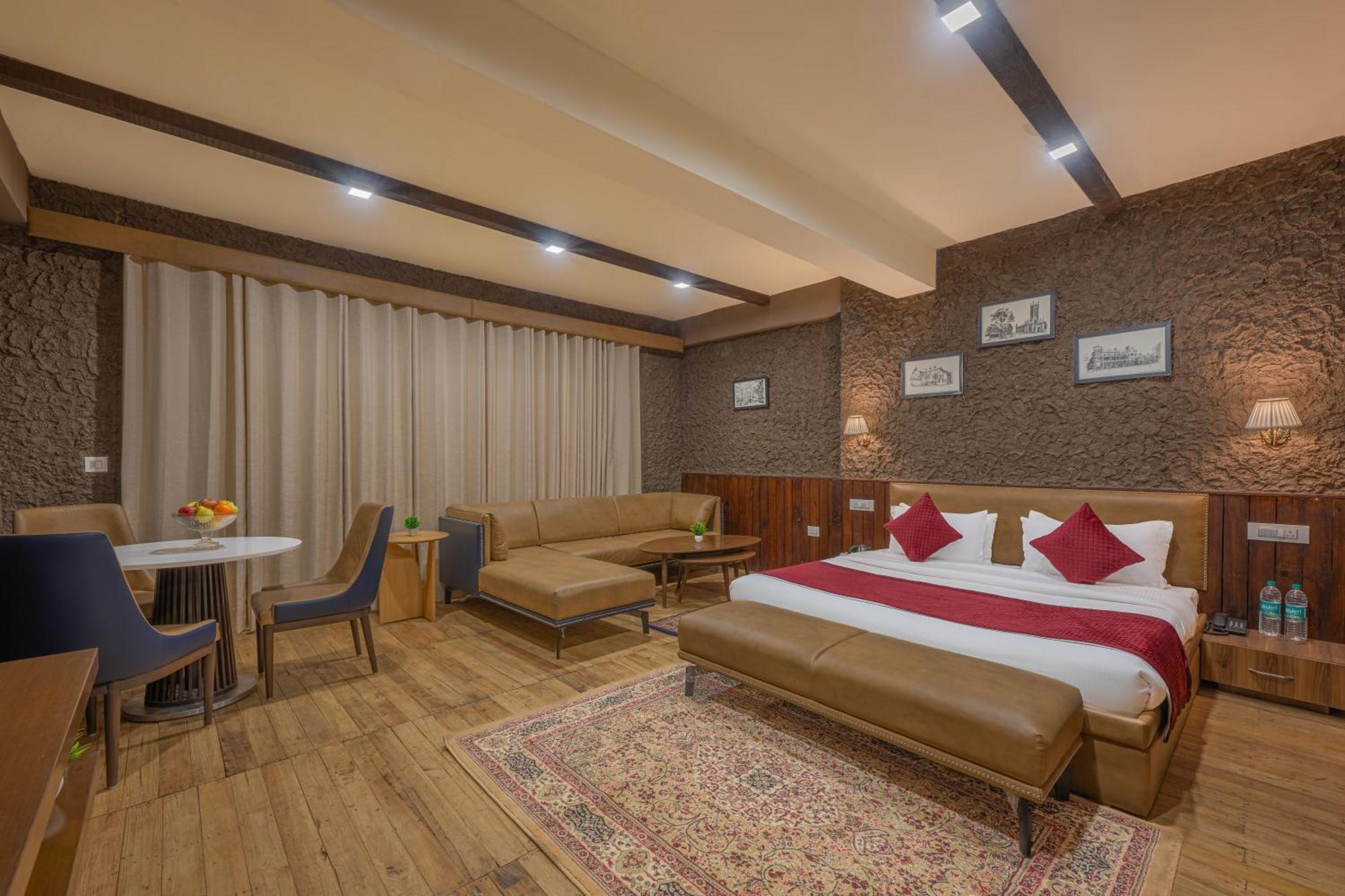 Hotel Wood Winds - A Best Valley View Hotel Shimla Exteriör bild
