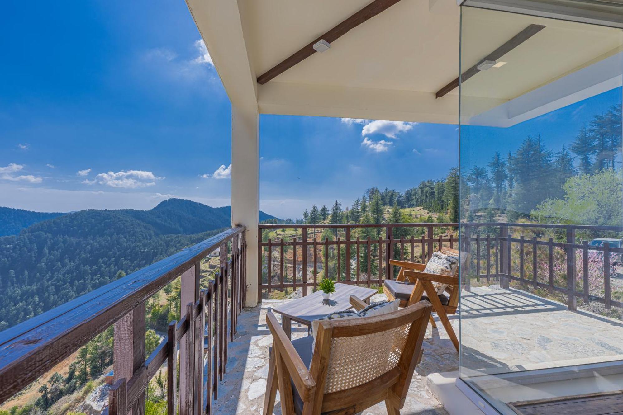 Hotel Wood Winds - A Best Valley View Hotel Shimla Exteriör bild