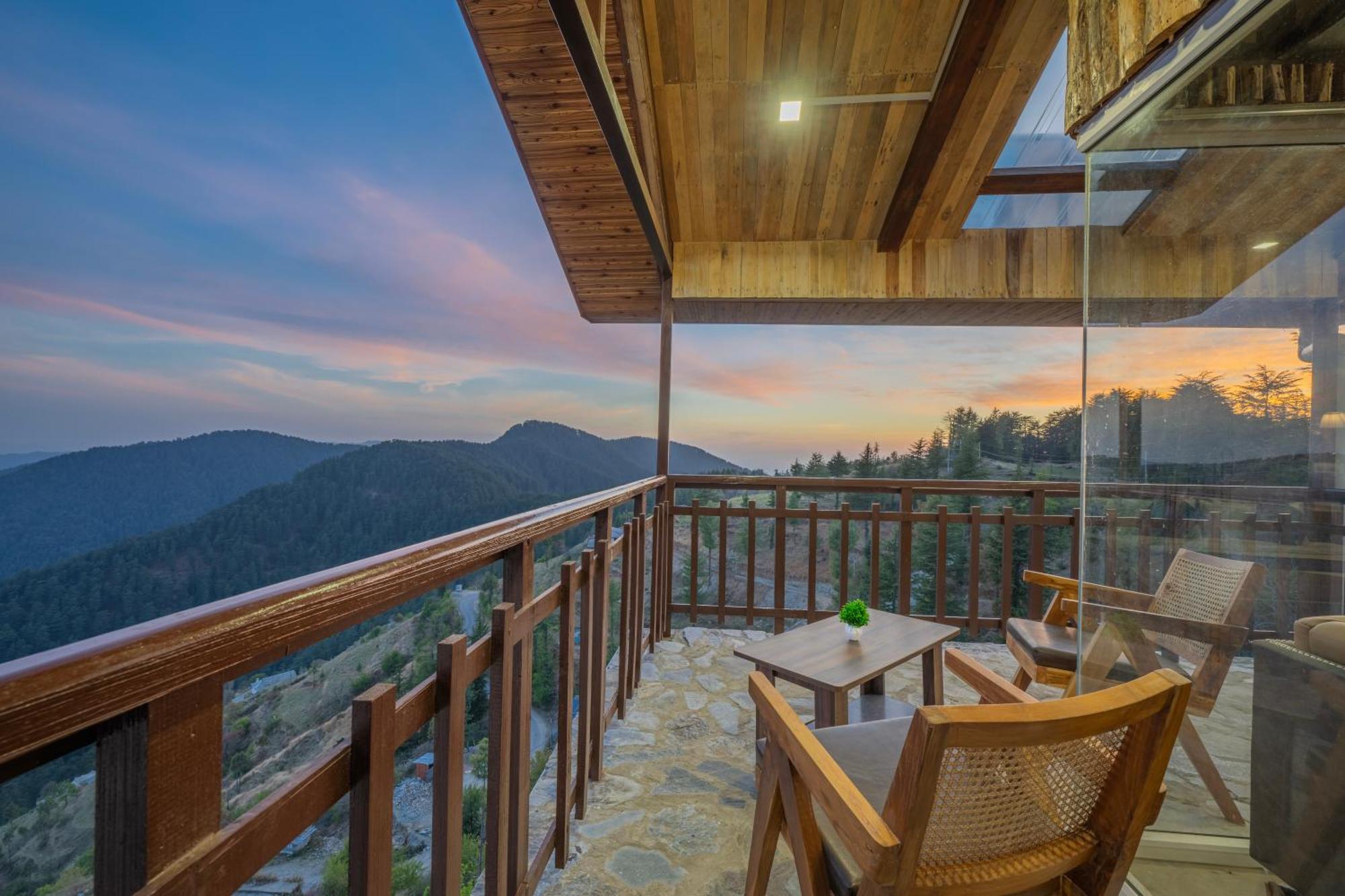 Hotel Wood Winds - A Best Valley View Hotel Shimla Exteriör bild